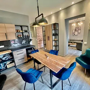 3 Pieces De Reve A Apartment