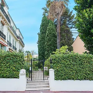Pavillon D'angleterre Au Coeur De La Apartment